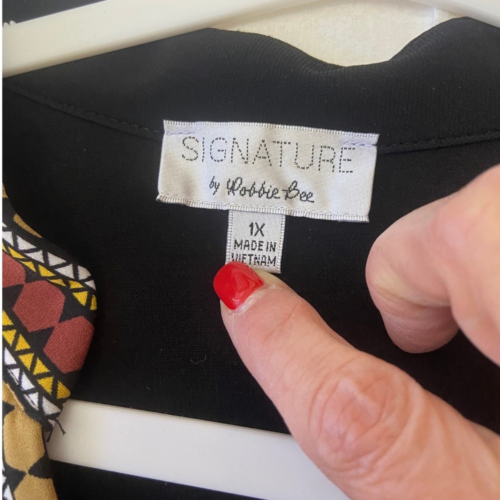 Signature by Robbie Bee Black‎ Embroidered V Neck Midi Dress Plus Size 1X - Picture 9 of 10